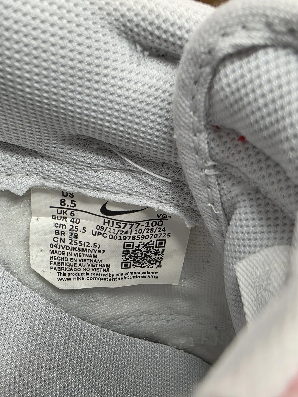 Nike Dunk Low Summit White/Photon Dust Suede size 8.5W/7M HJ5777-100